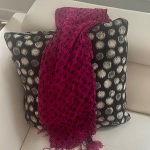 Louis Vuitton Scarf Lovers